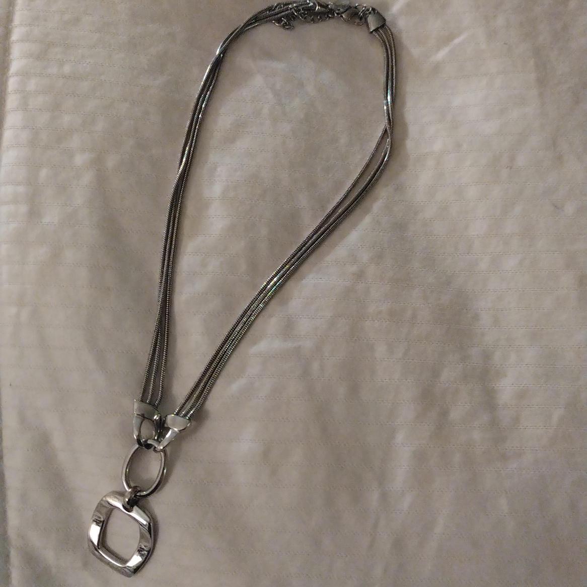 Silver Tone Necklace